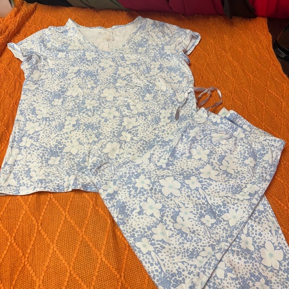 Croft & Barrow Blue and White Pajama Set - Picture 2 of 7